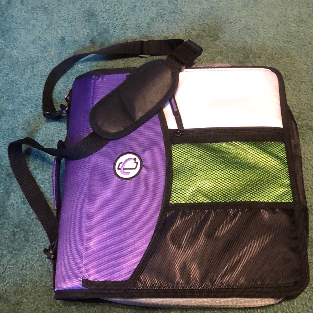Purple Case It 3-ringed zipper binder